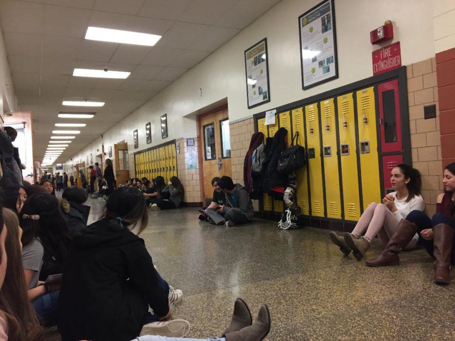 Students+sitting+in+hallways+at+Bergen+County+Academies+during+the+National+School+Walkout