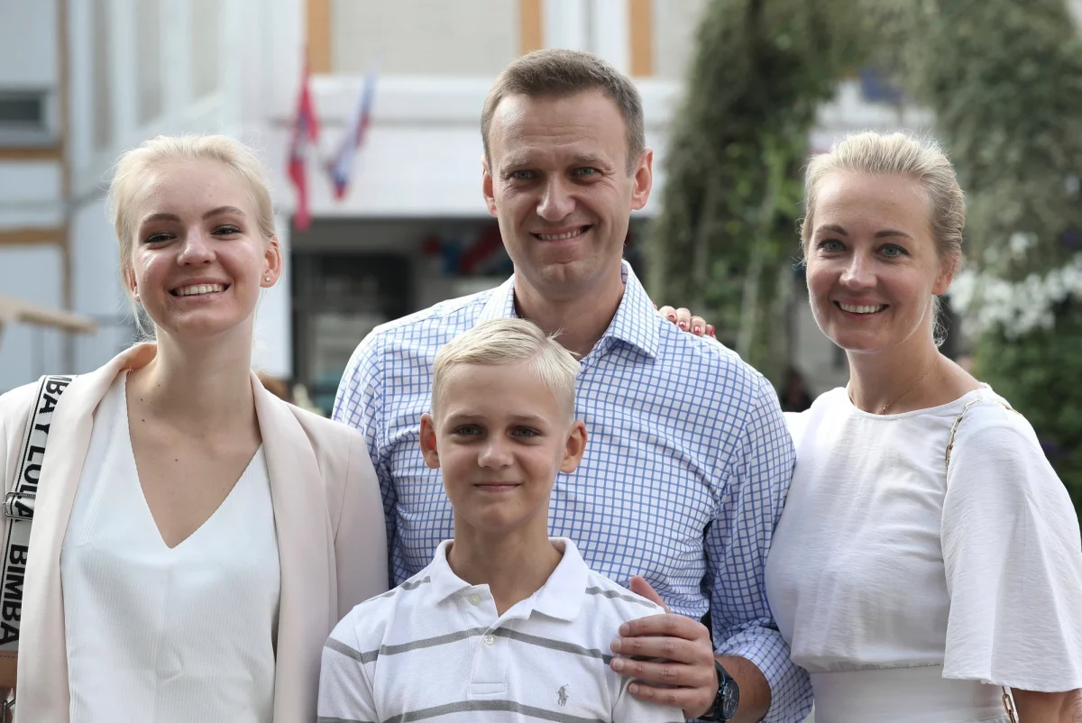 2019: Alexei Navalny, his wife Yulia, and their two children. 
